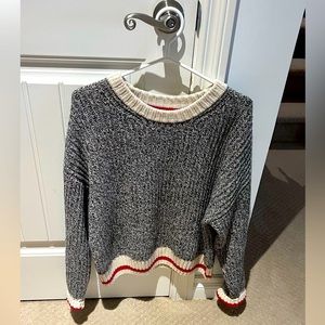 Sweater. Roots. Cozy and trendy.